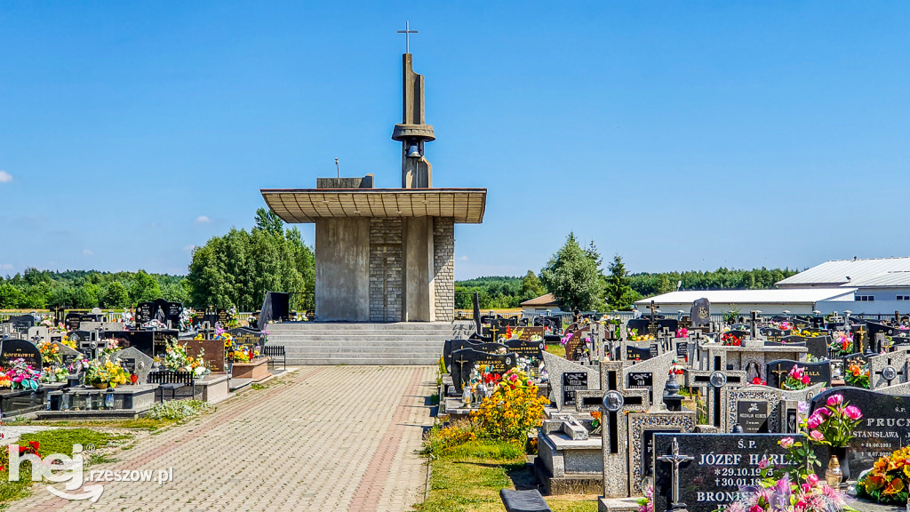 Demolka na podkarpackim cmentarzu
