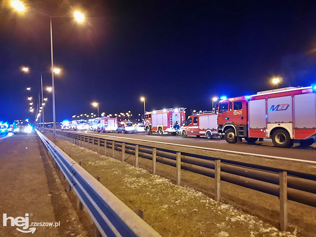 Katastrofa autobusu na A4! Sześć osób nie żyje