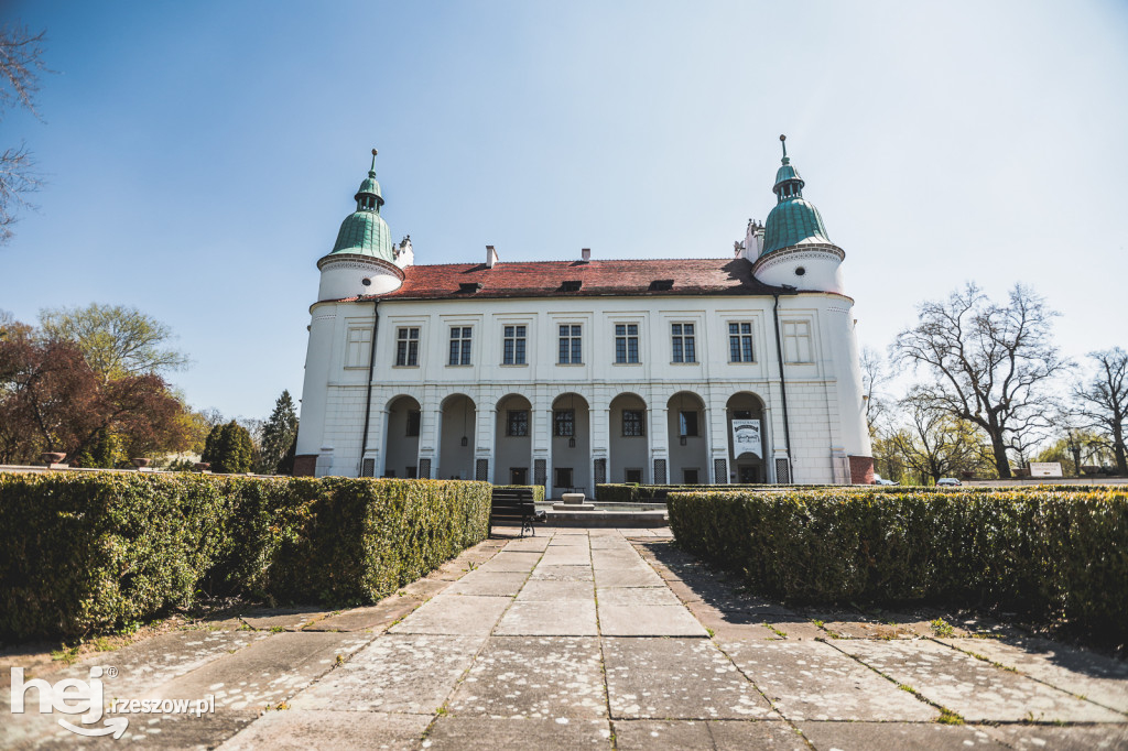 Zamek w Baranowie Sandomierskim w wiosennej odsłonie