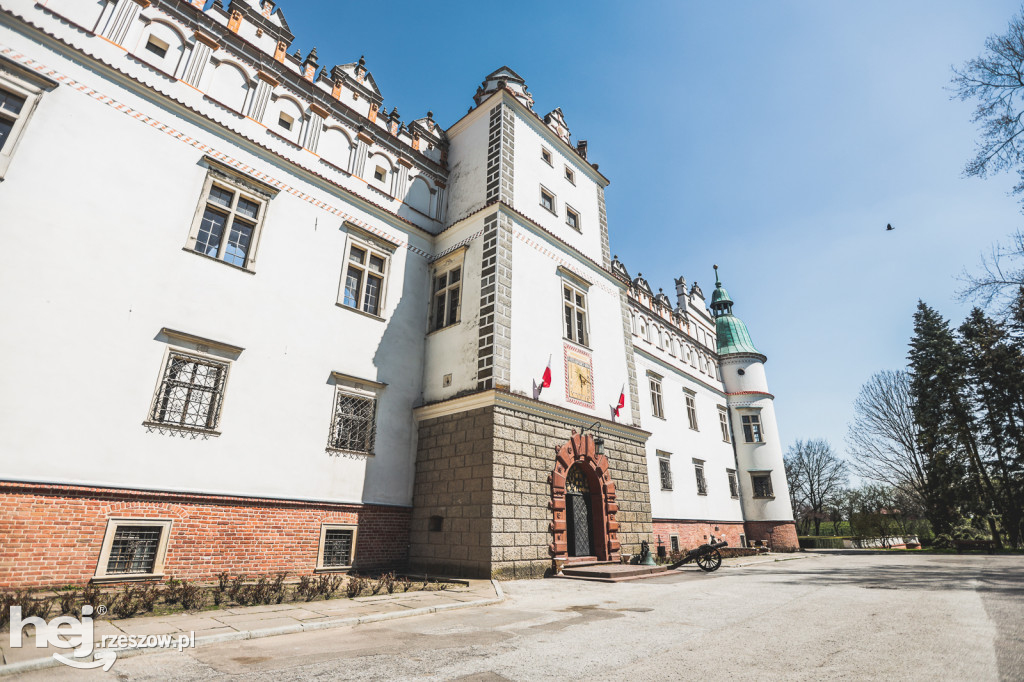 Zamek w Baranowie Sandomierskim w wiosennej odsłonie