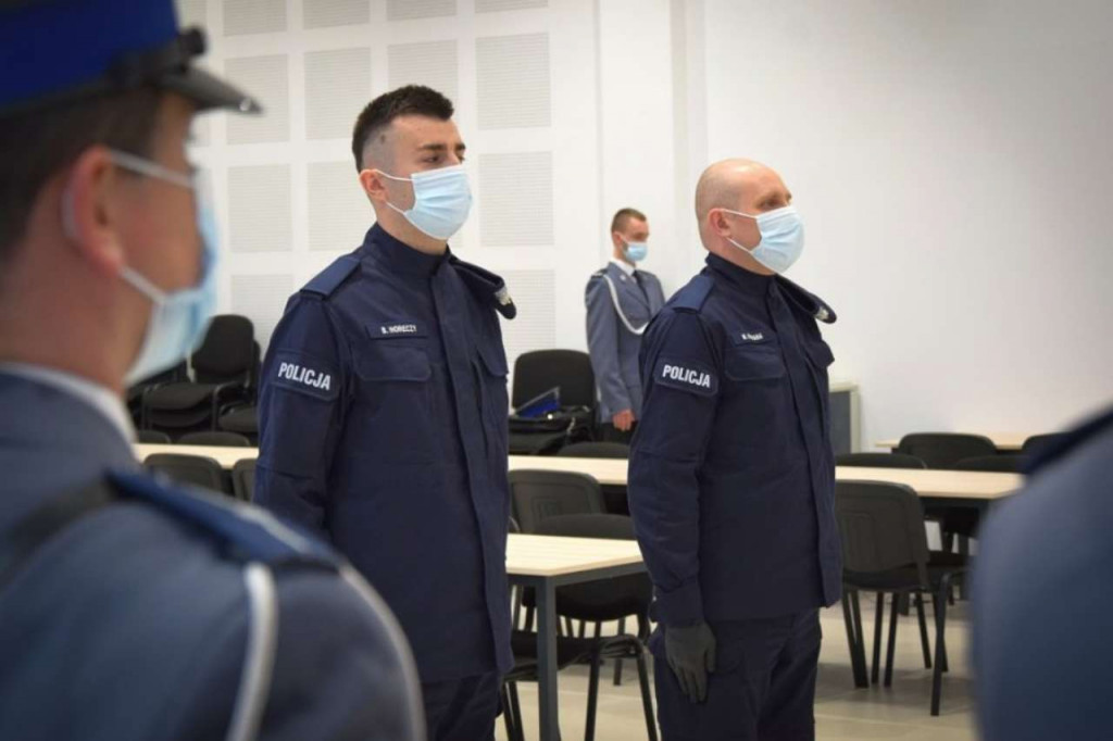 Ślubowanie nowych policjantów