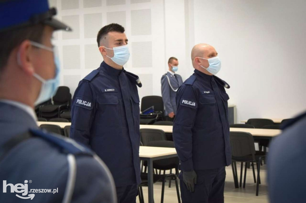 Ślubowanie nowych policjantów