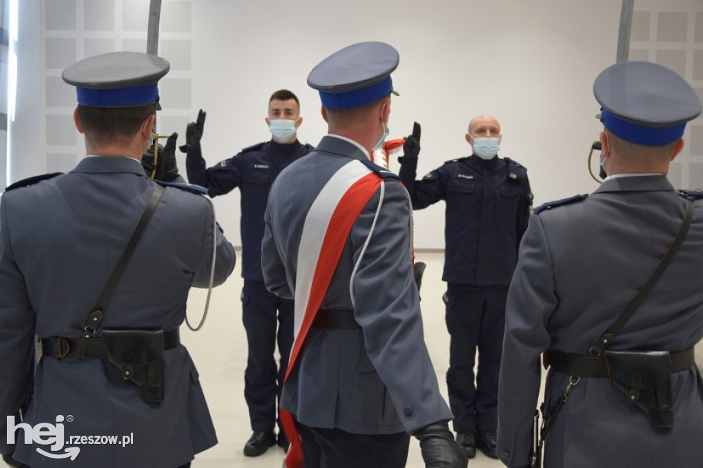 Ślubowanie nowych policjantów