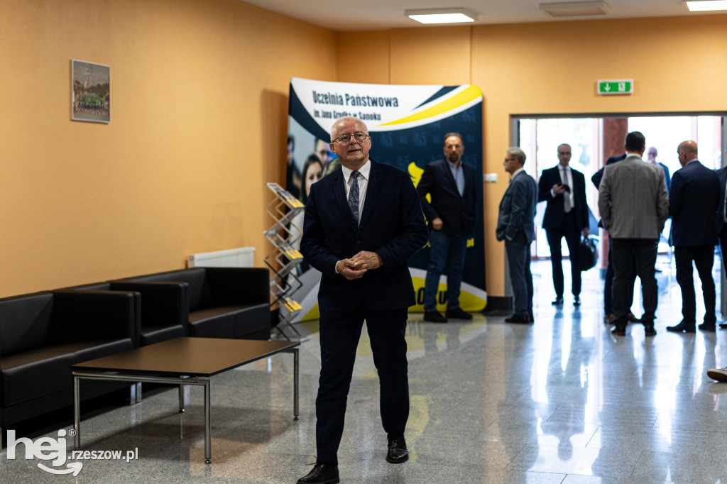 Debata Miasto Sanok a Podkarpacka Dolina Wodorowa - szanse i wyzwania