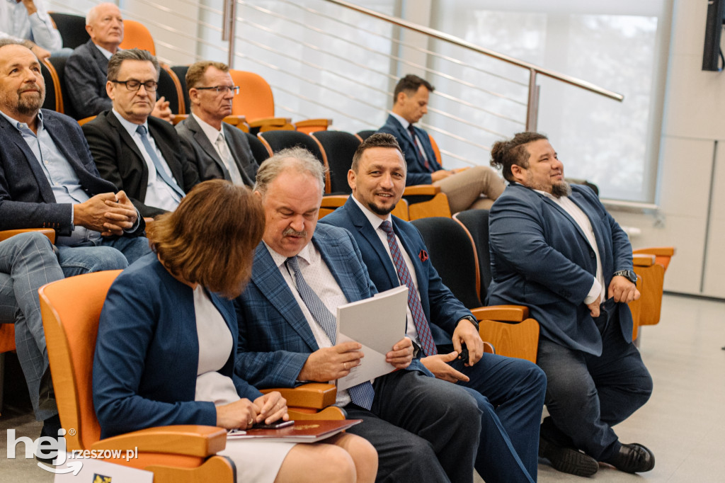 Debata Miasto Sanok a Podkarpacka Dolina Wodorowa - szanse i wyzwania
