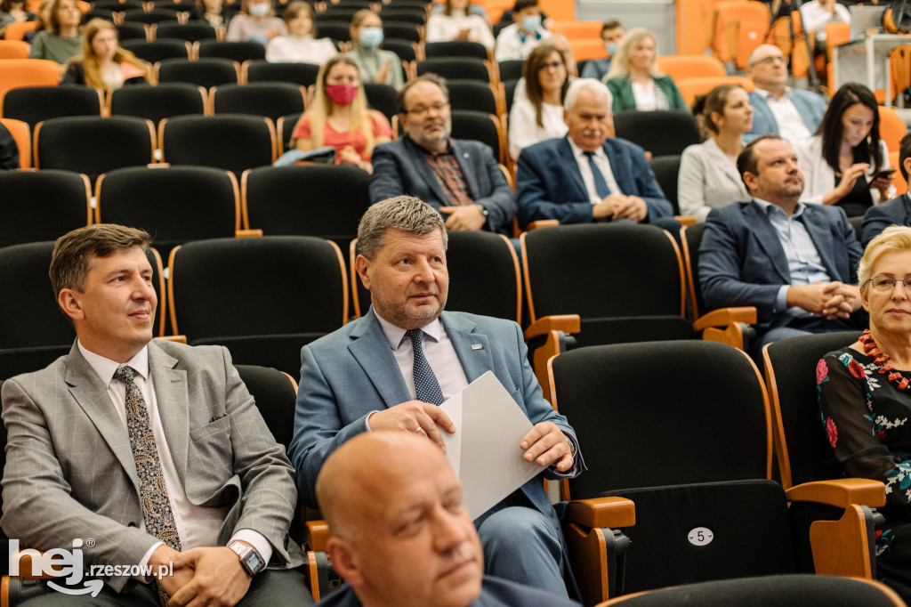 Debata Miasto Sanok a Podkarpacka Dolina Wodorowa - szanse i wyzwania