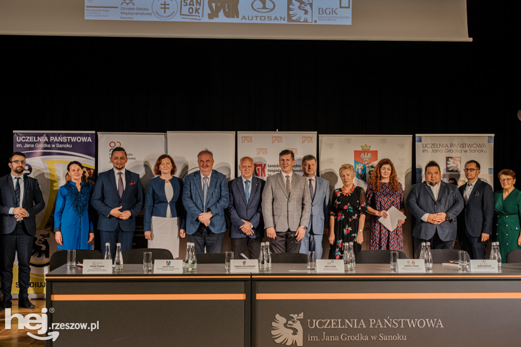 Debata Miasto Sanok a Podkarpacka Dolina Wodorowa - szanse i wyzwania