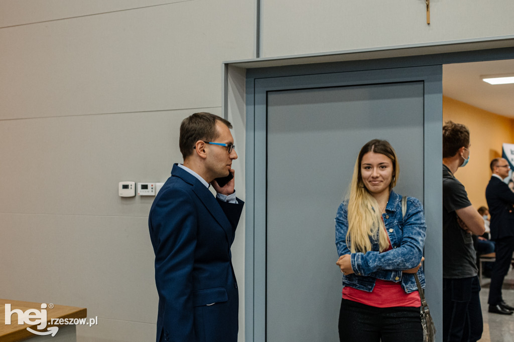 Debata Miasto Sanok a Podkarpacka Dolina Wodorowa - szanse i wyzwania