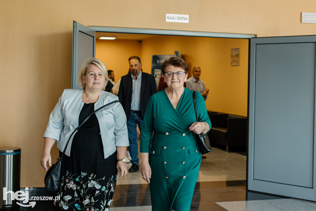 Debata Miasto Sanok a Podkarpacka Dolina Wodorowa - szanse i wyzwania