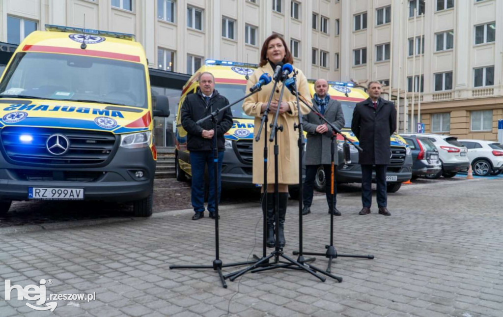 Nowe karetki dla wojewódzkiej stacji