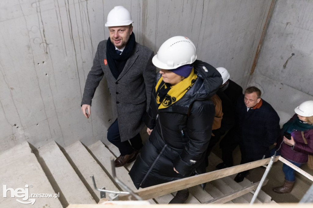 Budowa basenu w Rzeszowie