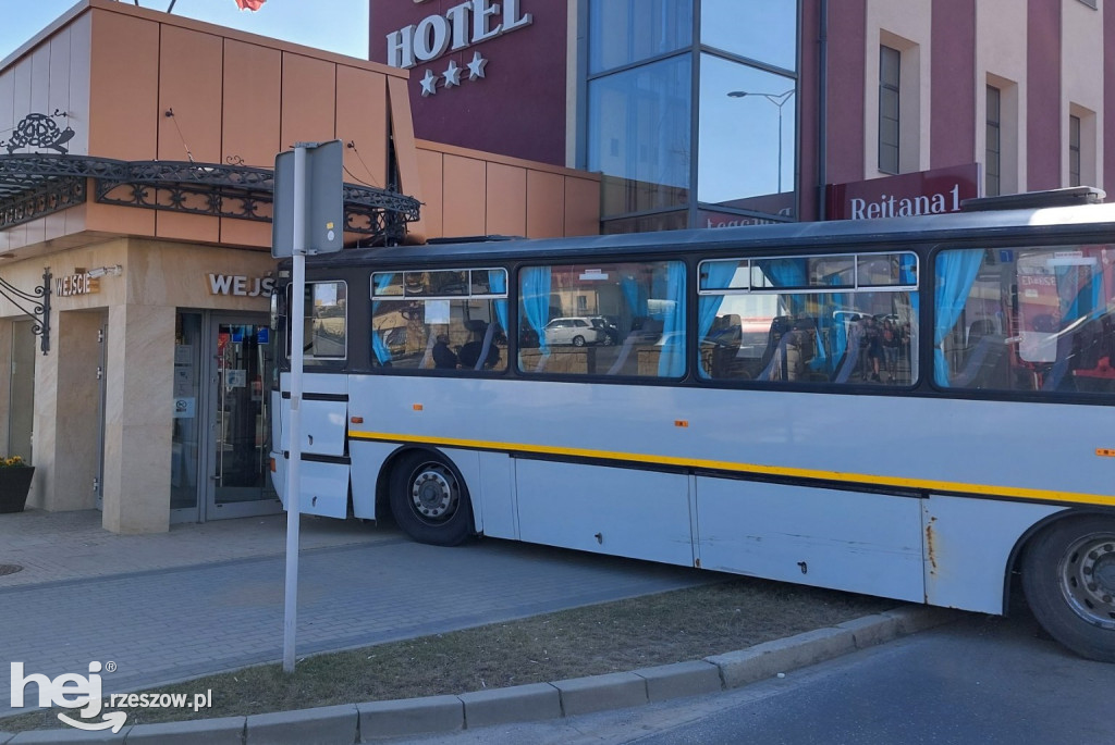 Poważny wypadek dwóch autobusów