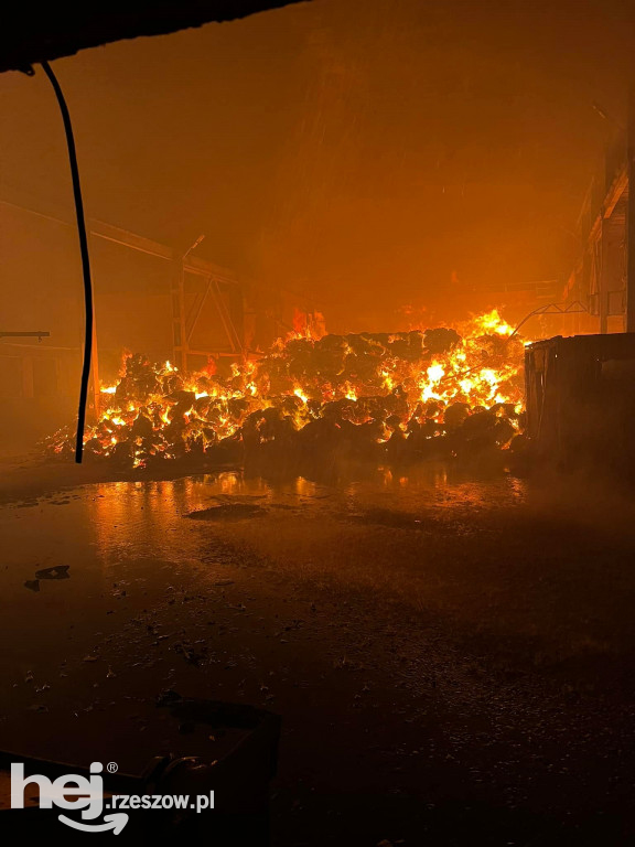 Potężny pożar na Podkarpaciu