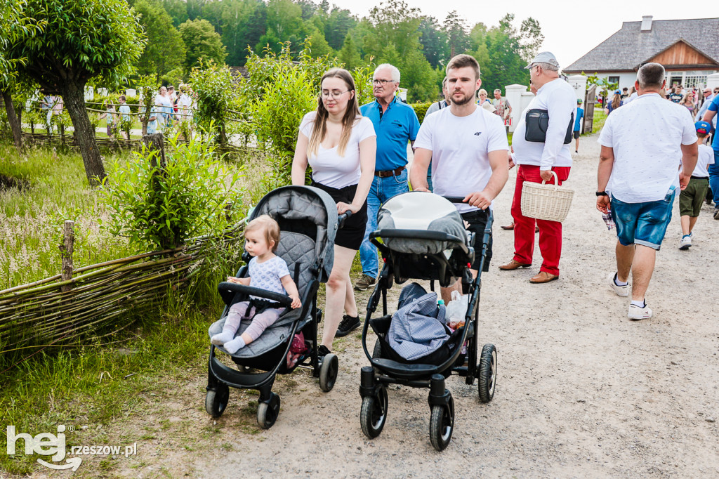 Prezentacje Twórczości Ludowej Lasowiaków i Rzeszowiaków