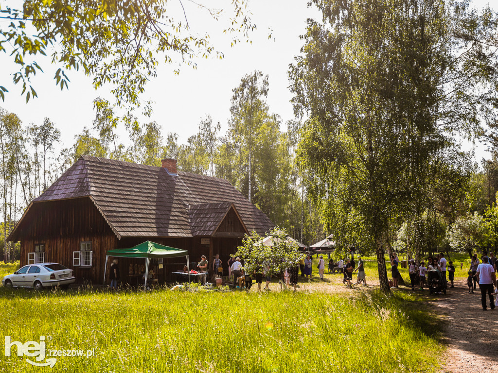 Prezentacje Twórczości Ludowej Lasowiaków i Rzeszowiaków