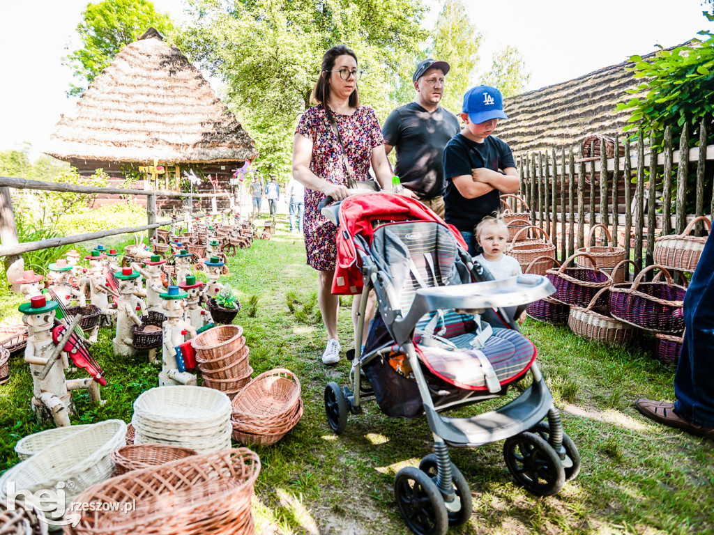 Prezentacje Twórczości Ludowej Lasowiaków i Rzeszowiaków