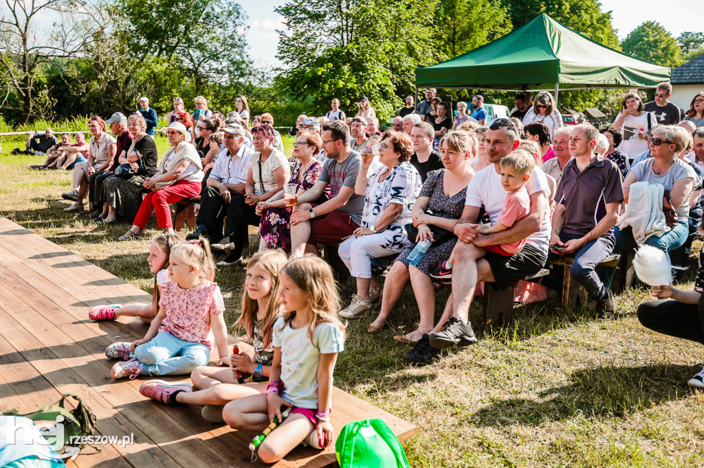 Prezentacje Twórczości Ludowej Lasowiaków i Rzeszowiaków