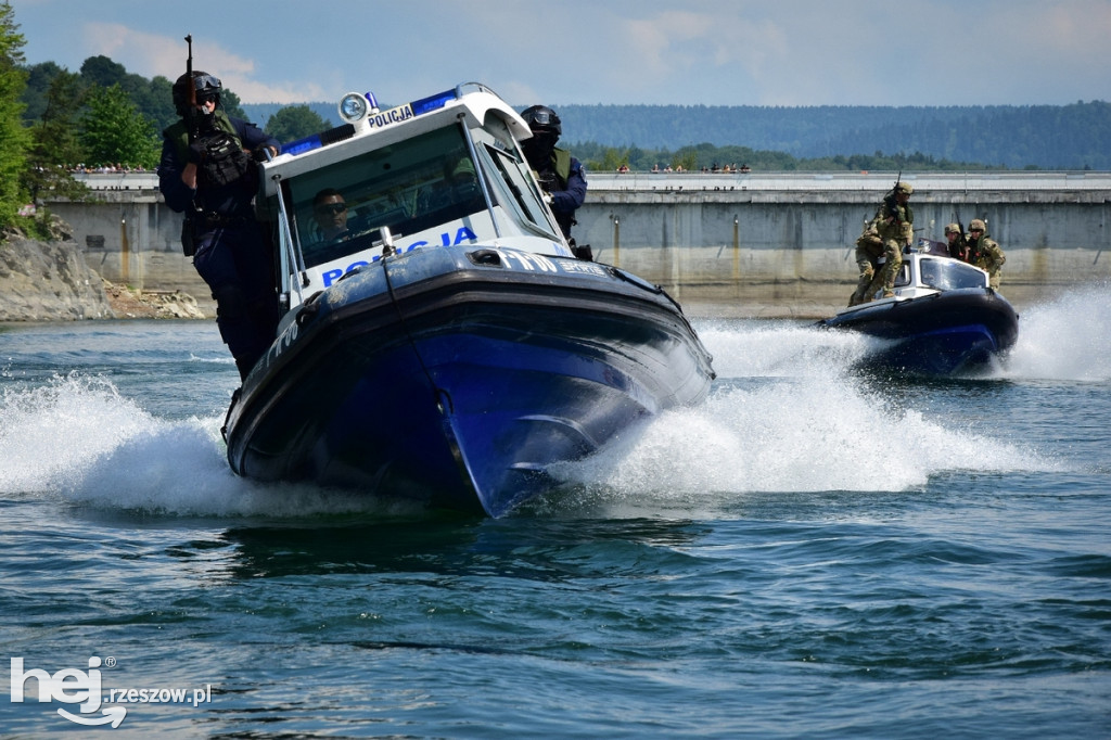 Efektowne ćwiczenia wojska polskiego, amerykańskiego i Policji