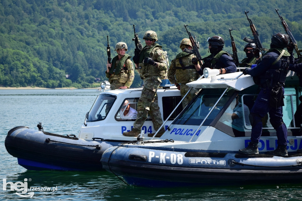 Efektowne ćwiczenia wojska polskiego, amerykańskiego i Policji