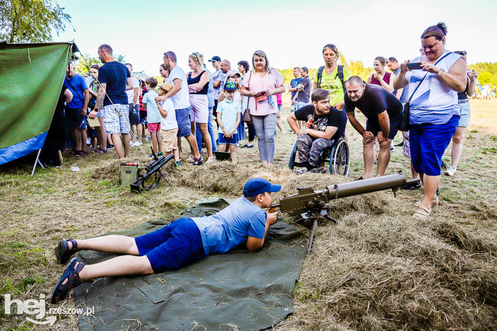 Konna kaskaderka i tłumy w Parku Blizna