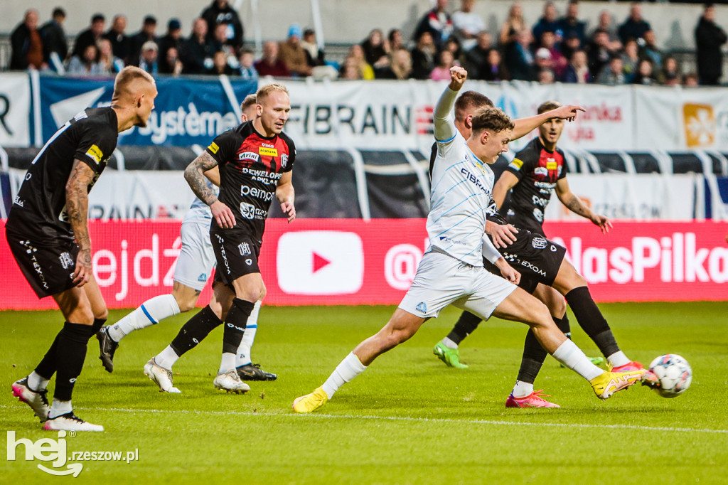 STAL RZESZÓW - APKLAN RESOVIA
