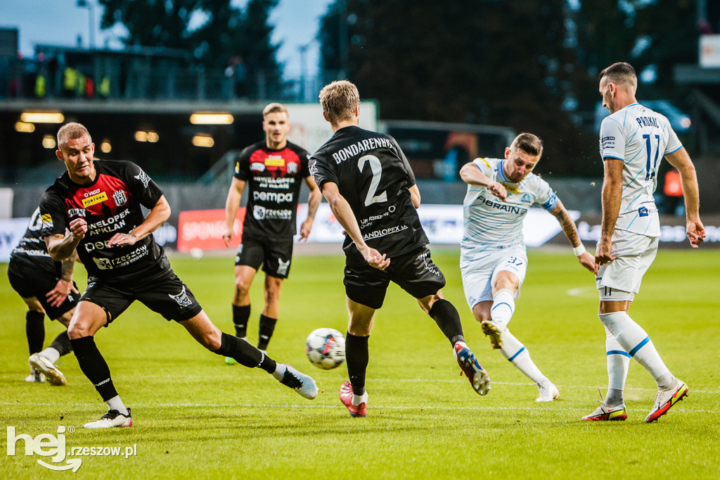 STAL RZESZÓW - APKLAN RESOVIA