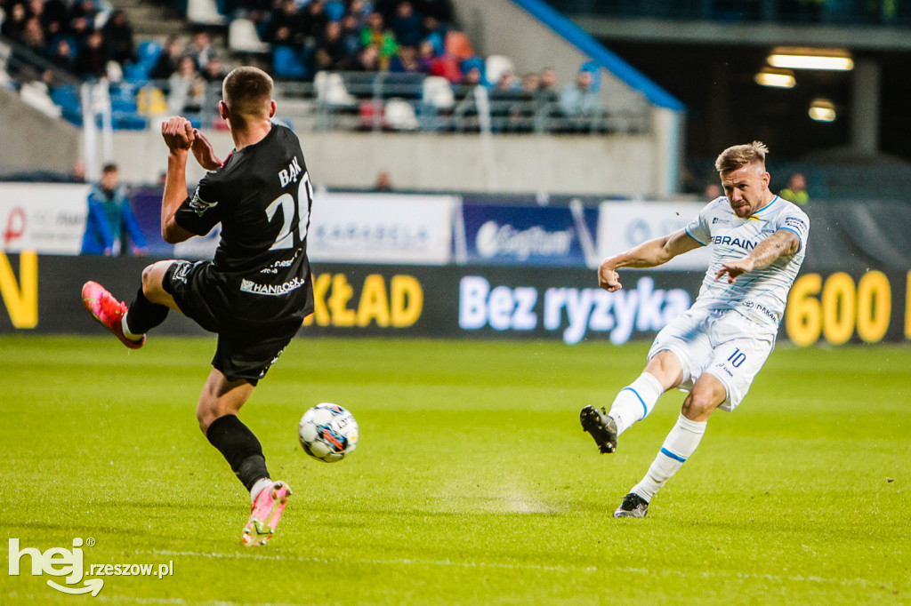 STAL RZESZÓW - APKLAN RESOVIA