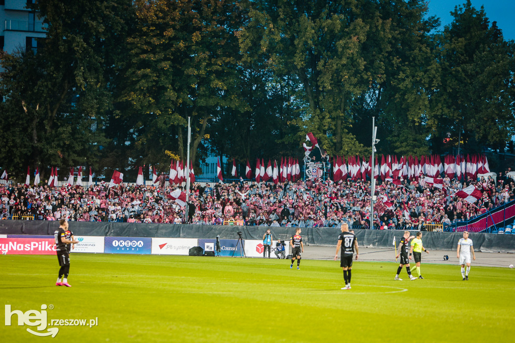 STAL RZESZÓW - APKLAN RESOVIA