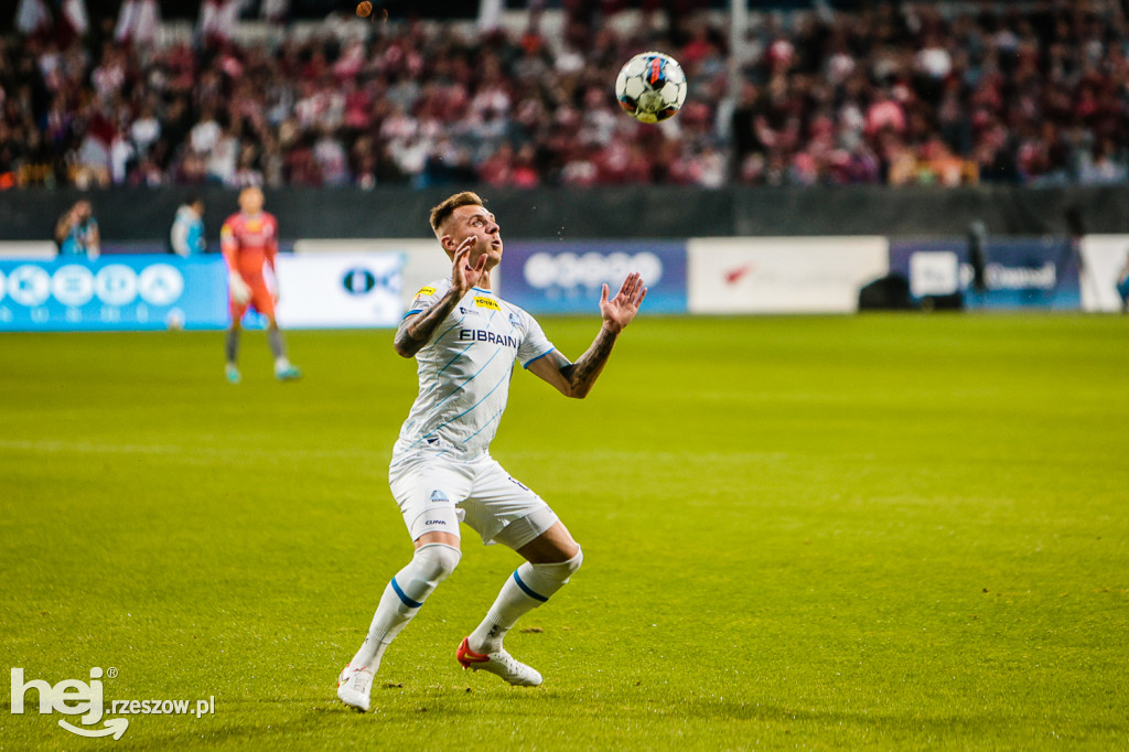 STAL RZESZÓW - APKLAN RESOVIA