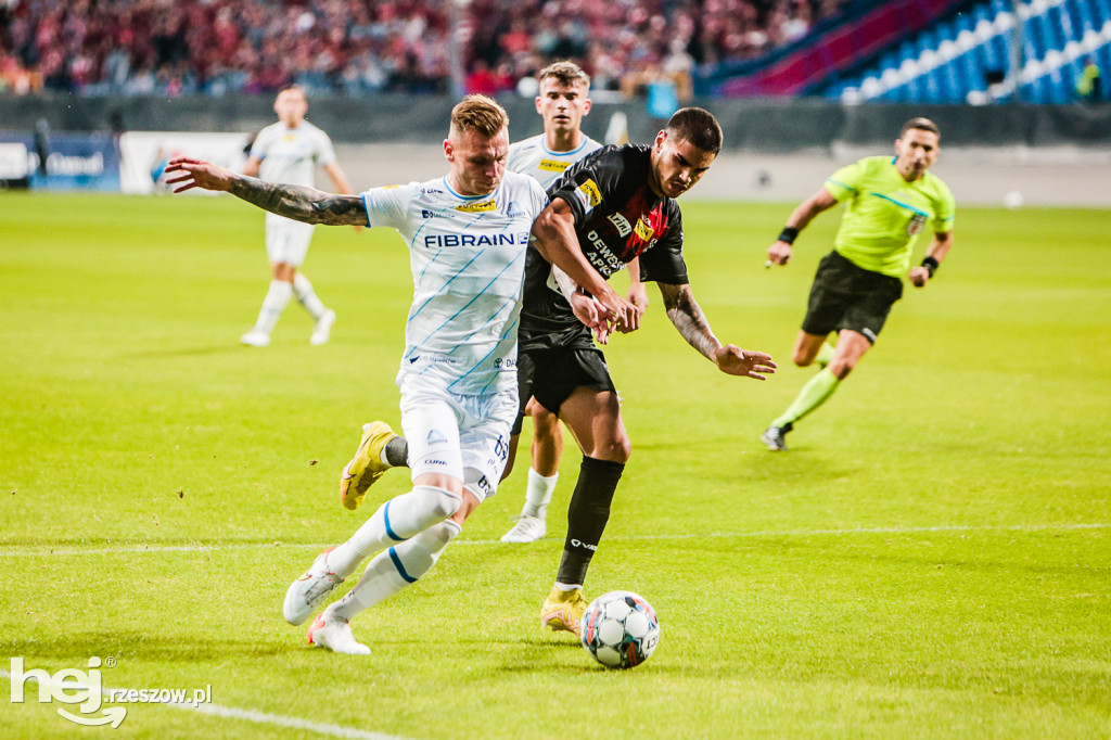STAL RZESZÓW - APKLAN RESOVIA