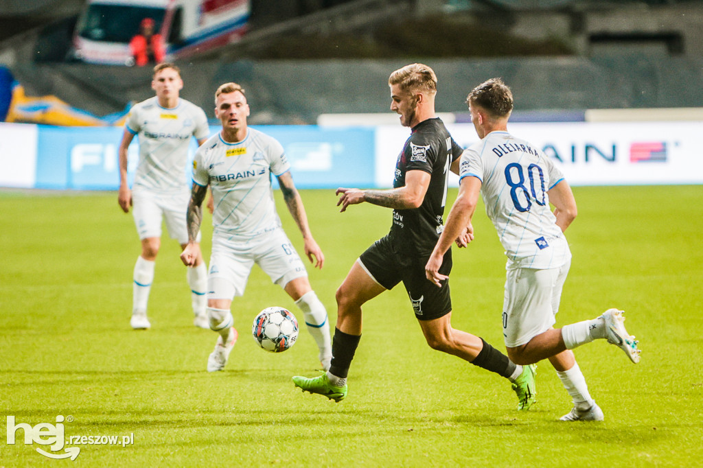 STAL RZESZÓW - APKLAN RESOVIA