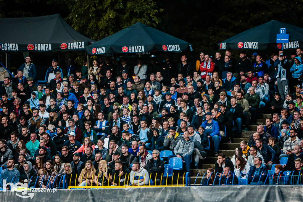STAL RZESZÓW - APKLAN RESOVIA