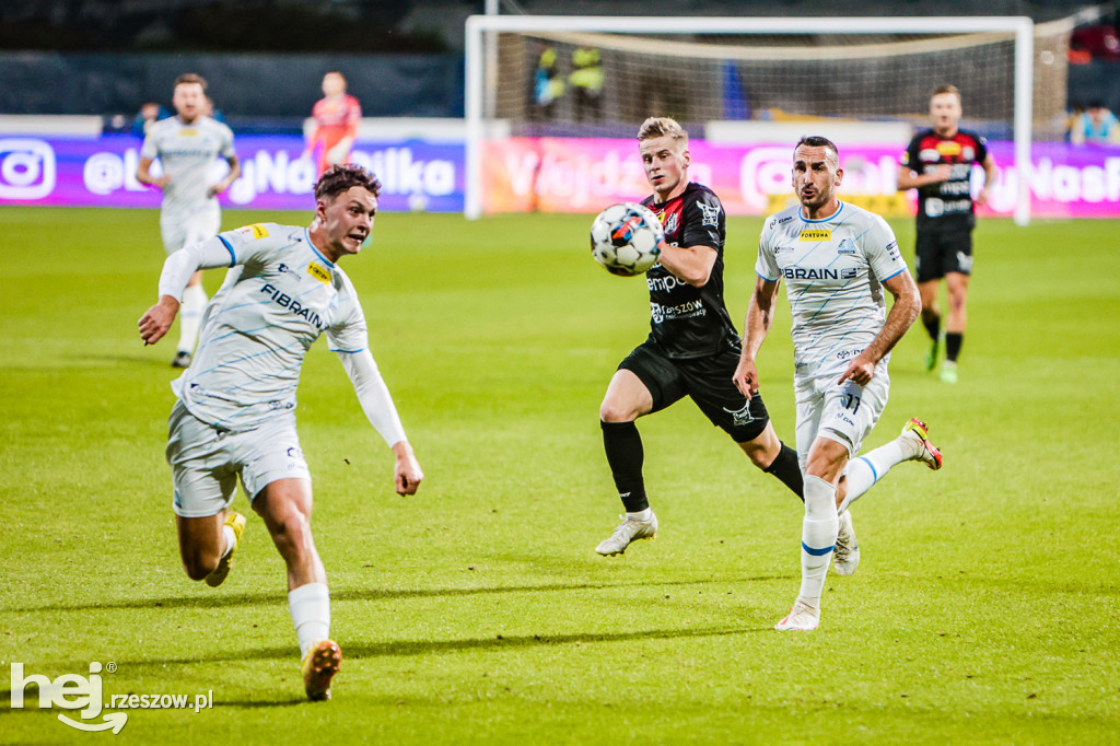 STAL RZESZÓW - APKLAN RESOVIA