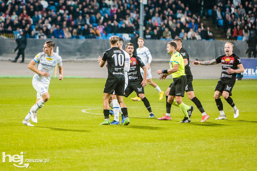 STAL RZESZÓW - APKLAN RESOVIA