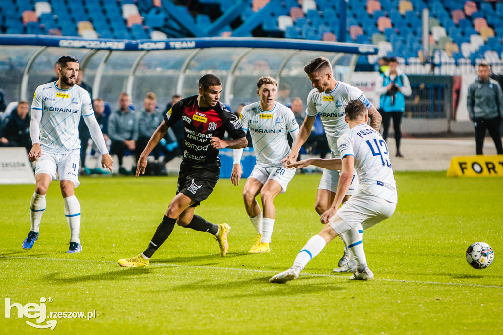 STAL RZESZÓW - APKLAN RESOVIA