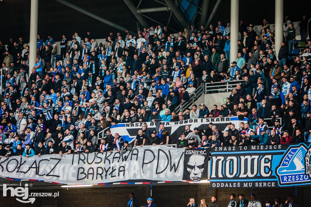 STAL RZESZÓW - APKLAN RESOVIA