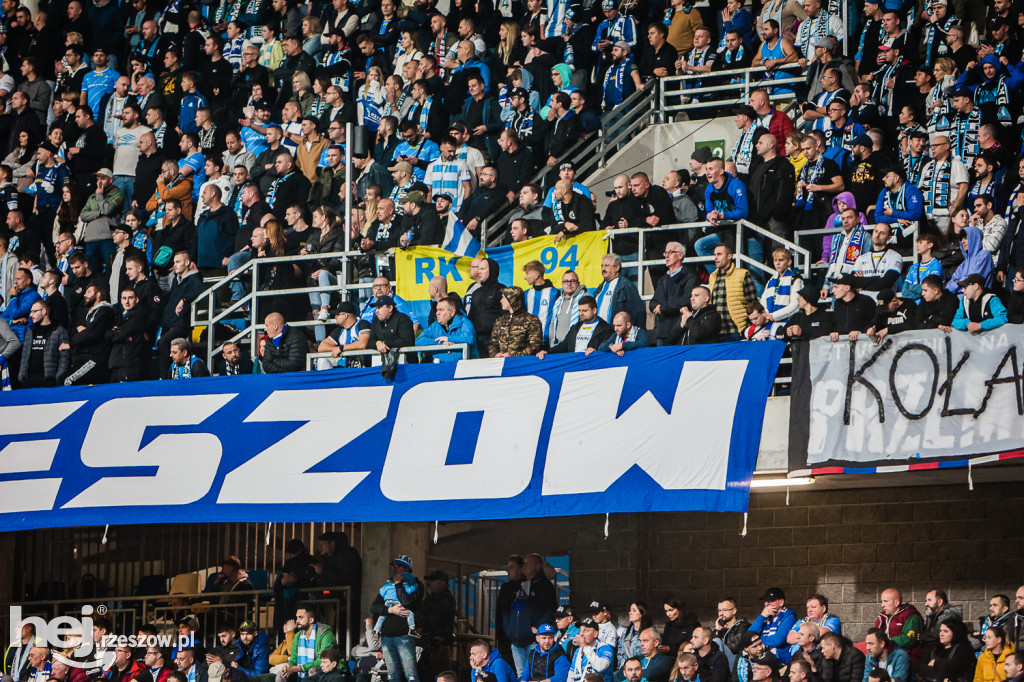 STAL RZESZÓW - APKLAN RESOVIA