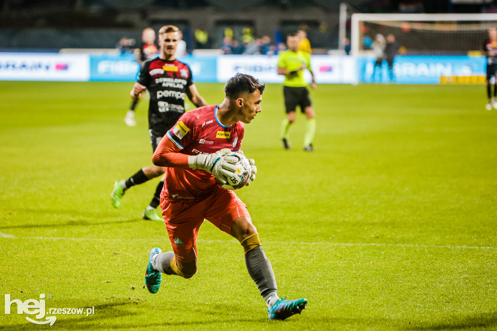 STAL RZESZÓW - APKLAN RESOVIA