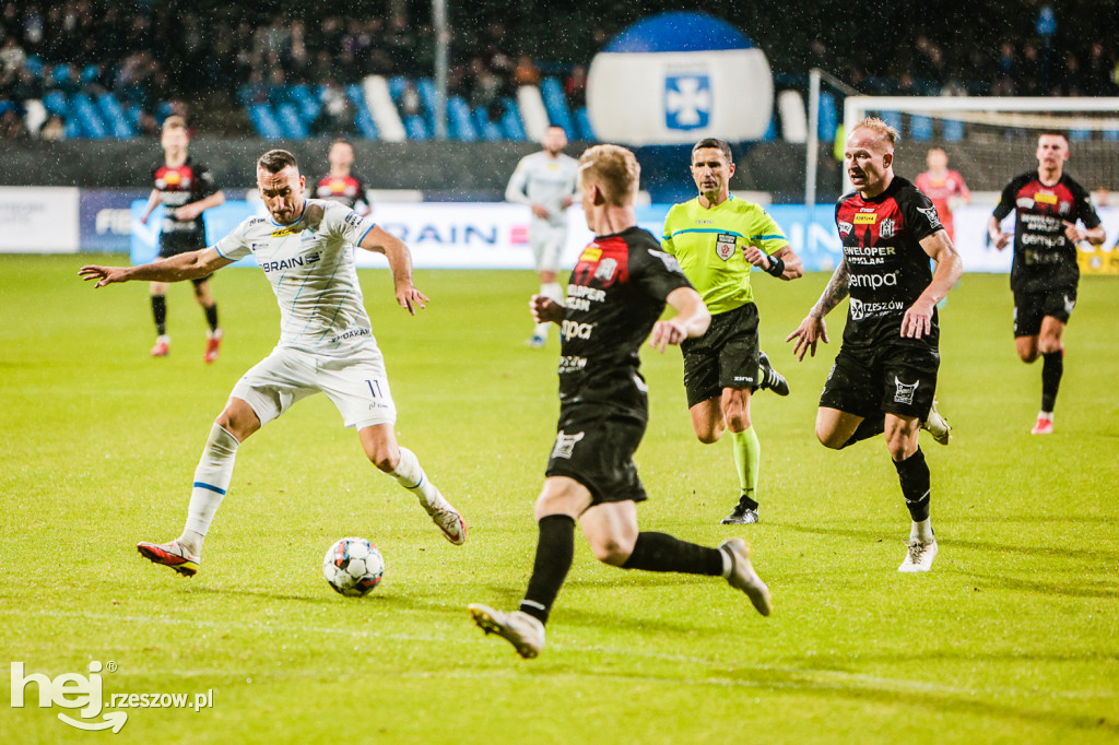STAL RZESZÓW - APKLAN RESOVIA