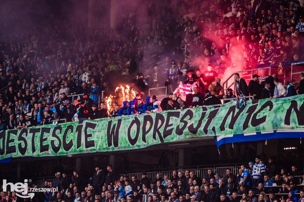 STAL RZESZÓW - APKLAN RESOVIA