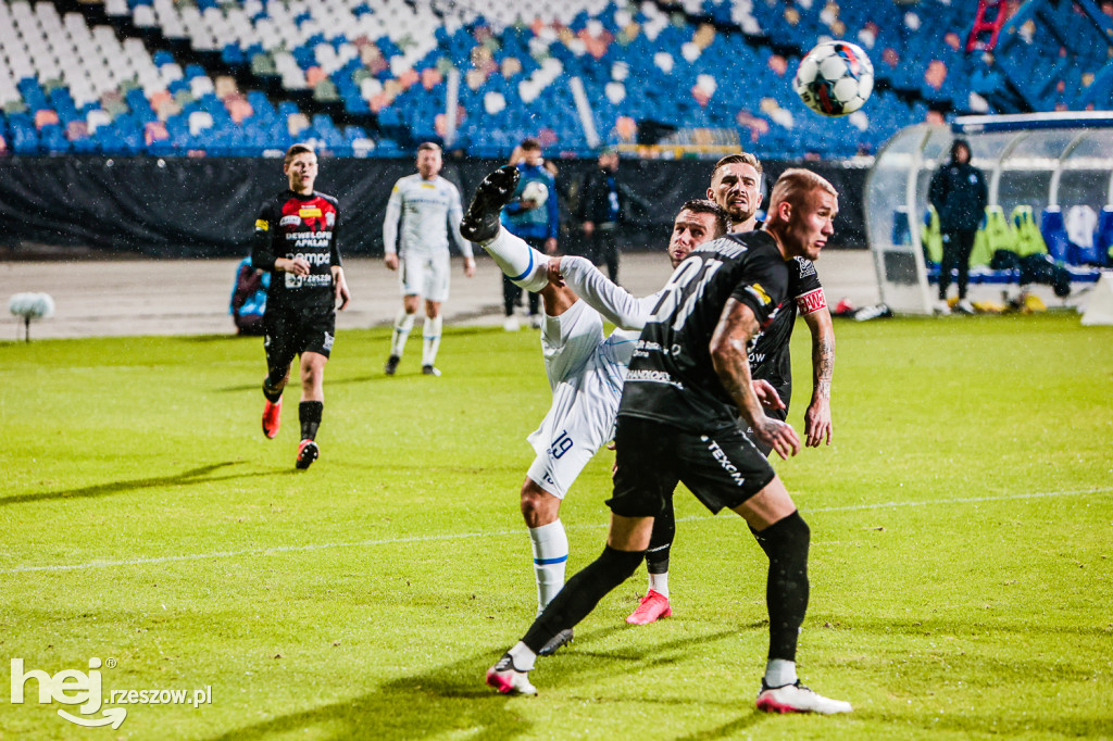 STAL RZESZÓW - APKLAN RESOVIA