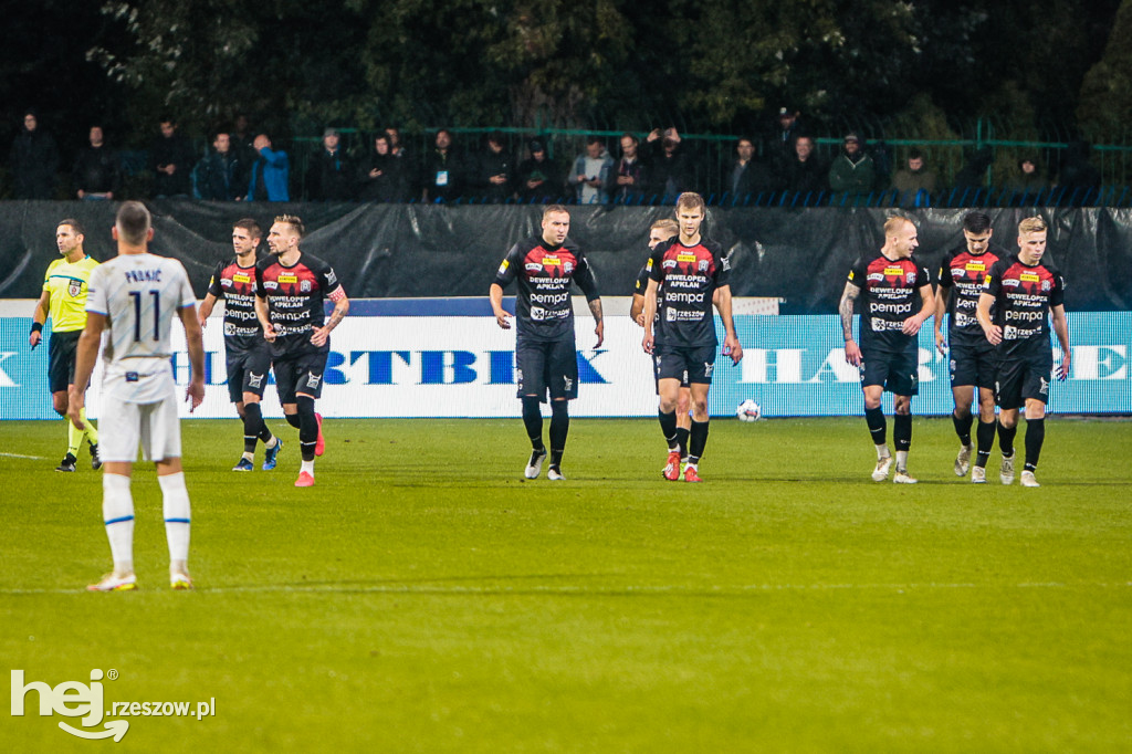 STAL RZESZÓW - APKLAN RESOVIA