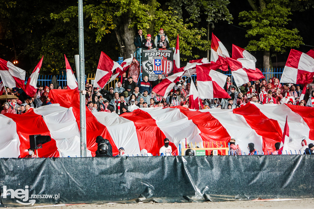 STAL RZESZÓW - APKLAN RESOVIA