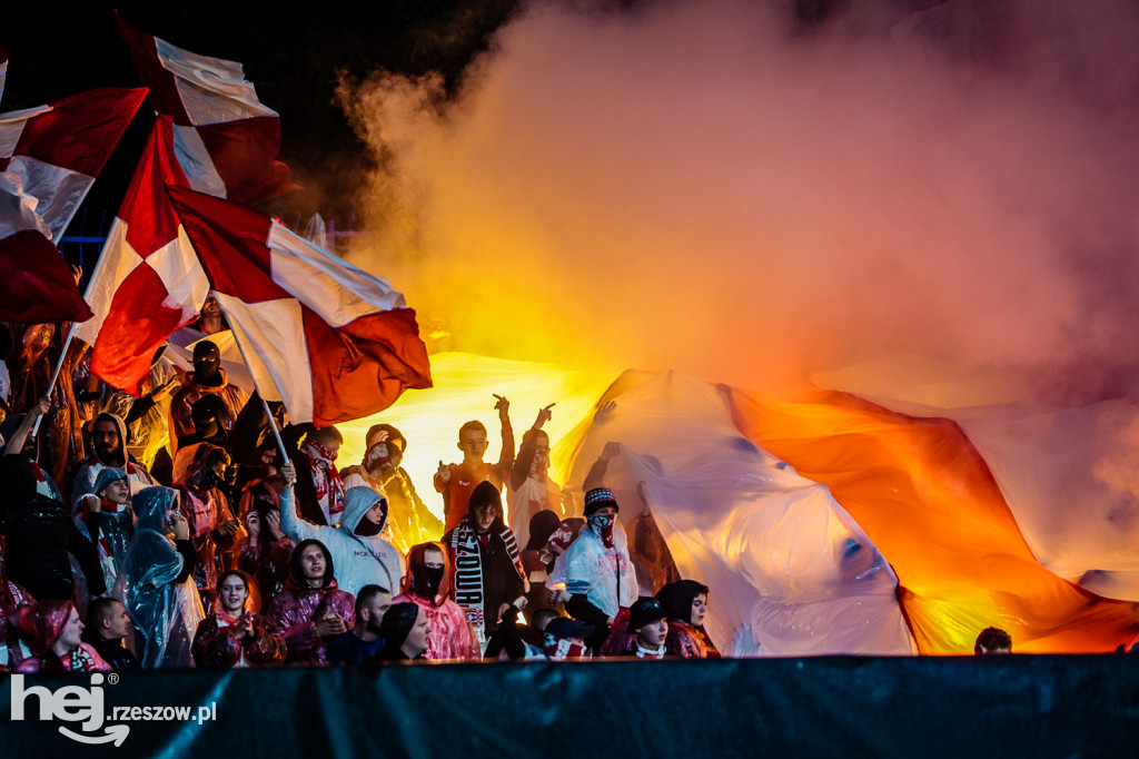 STAL RZESZÓW - APKLAN RESOVIA