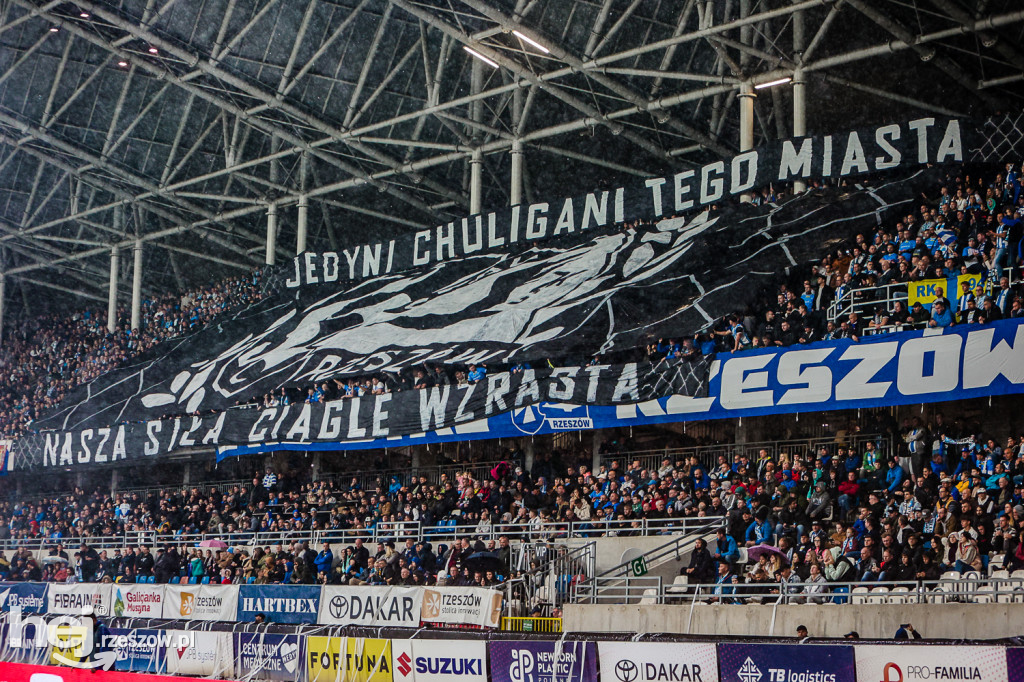 STAL RZESZÓW - APKLAN RESOVIA