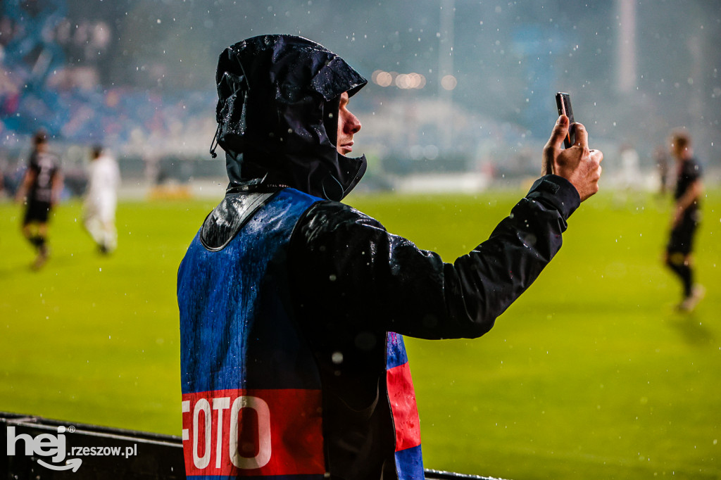 STAL RZESZÓW - APKLAN RESOVIA