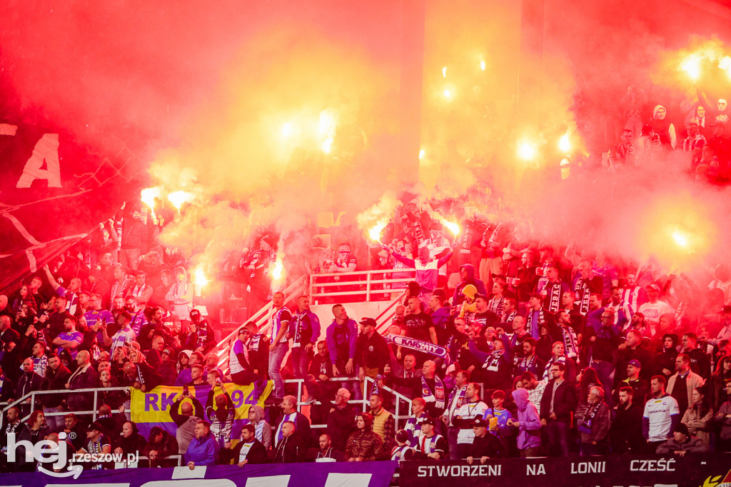 STAL RZESZÓW - APKLAN RESOVIA