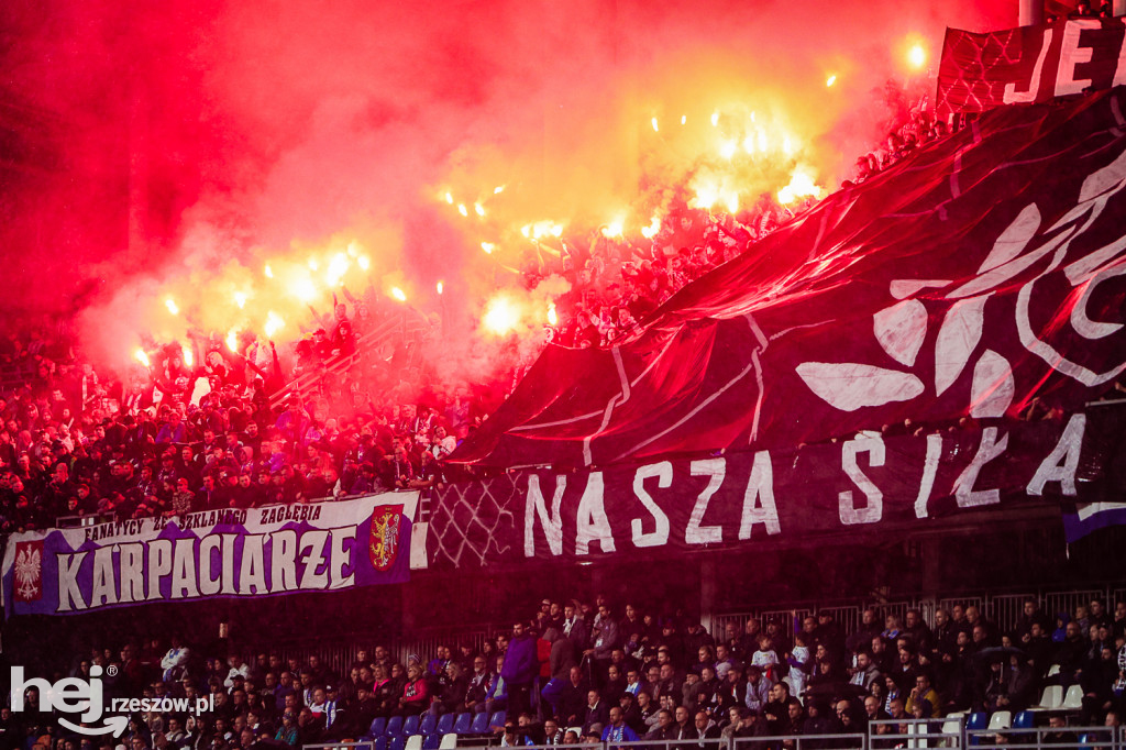 STAL RZESZÓW - APKLAN RESOVIA