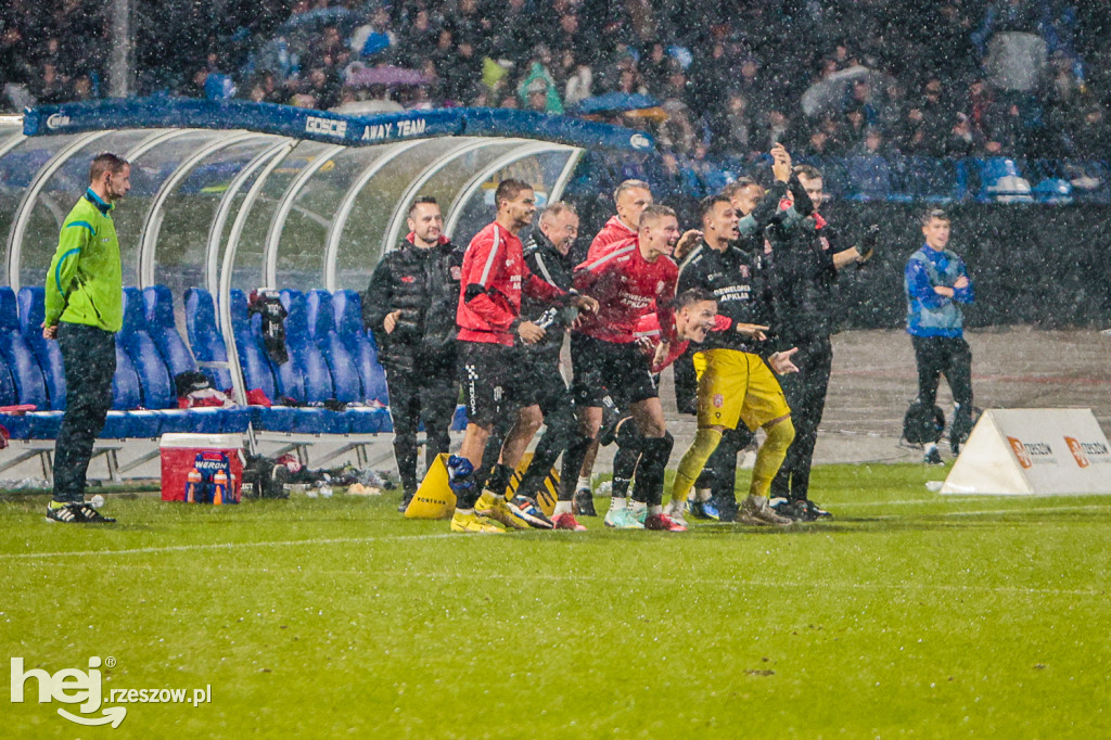 STAL RZESZÓW - APKLAN RESOVIA