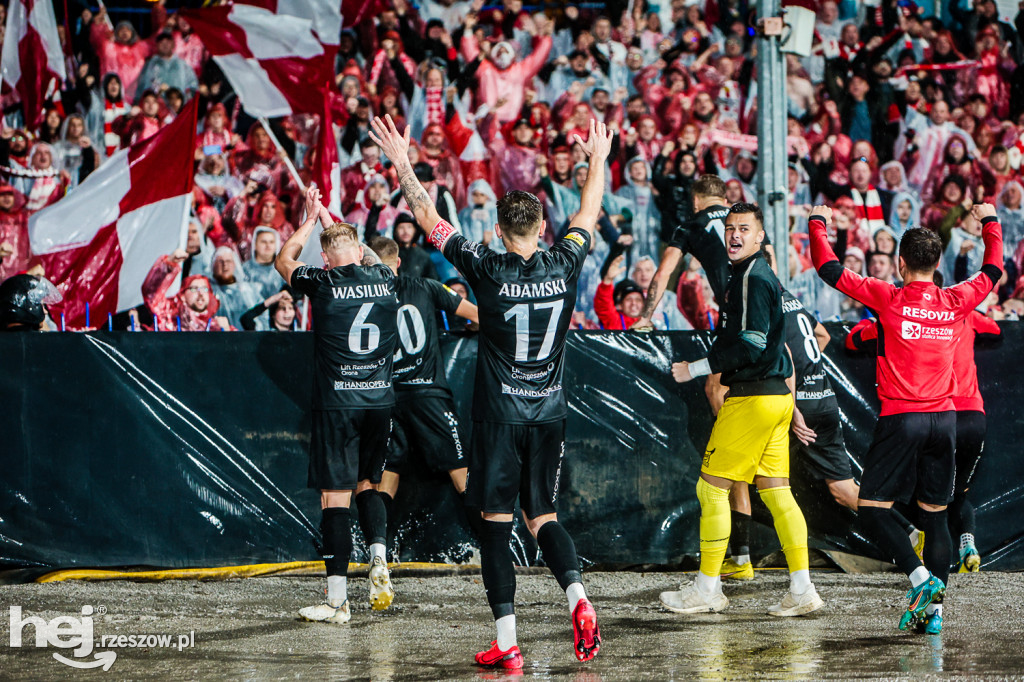 STAL RZESZÓW - APKLAN RESOVIA